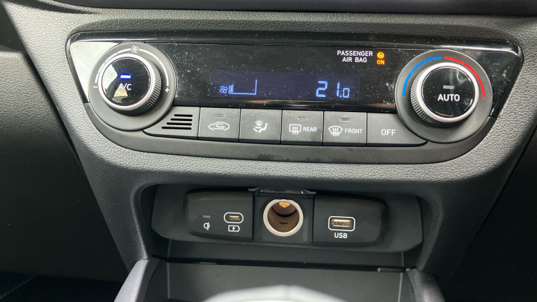 Hyundai i10 1.0 [63] Premium 5dr Auto [Nav] Petrol Hatchback